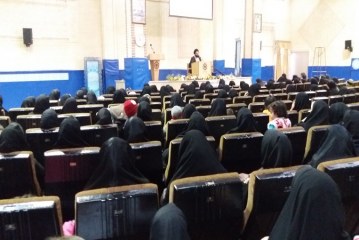 جلسه سبک زندگی اسلامی برای خانواده های وزارت دفاع