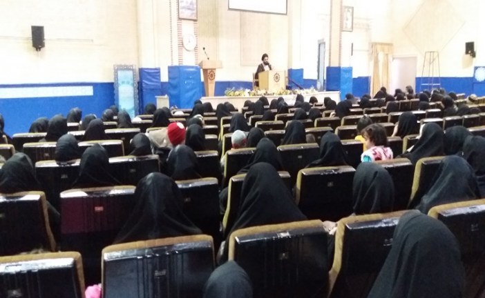 جلسه سبک زندگی اسلامی برای خانواده های وزارت دفاع