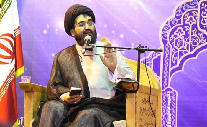 ایمان و غیرت دینی دو کلیدواژه مورد تاکید رهبری